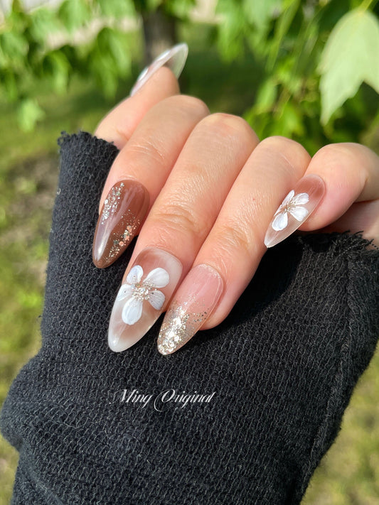 Nude water blooming with flower nail art, glittery white flower press on nail, glitter ombre Faded Nails, Handmade Gel Nails, Jelly Nails