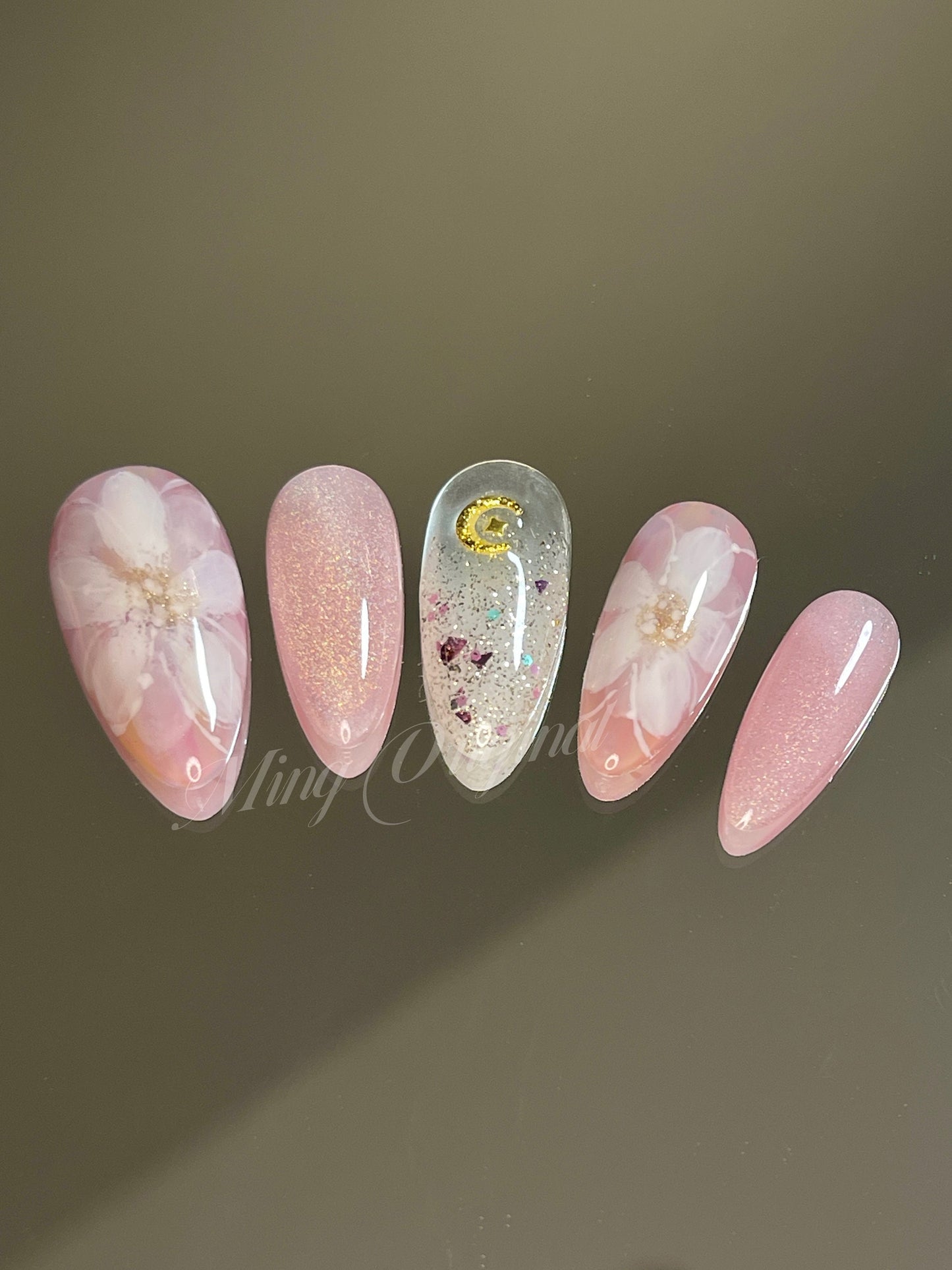 Reusable white flower art nail, holographic cat eye press on Nails, ombre glitter, Nail Artist faux nail, Handmade Gel Nail, pink jelly Nail